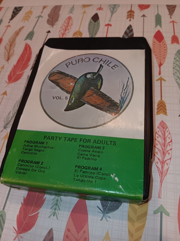 Puro Chile 8 Track Comedia