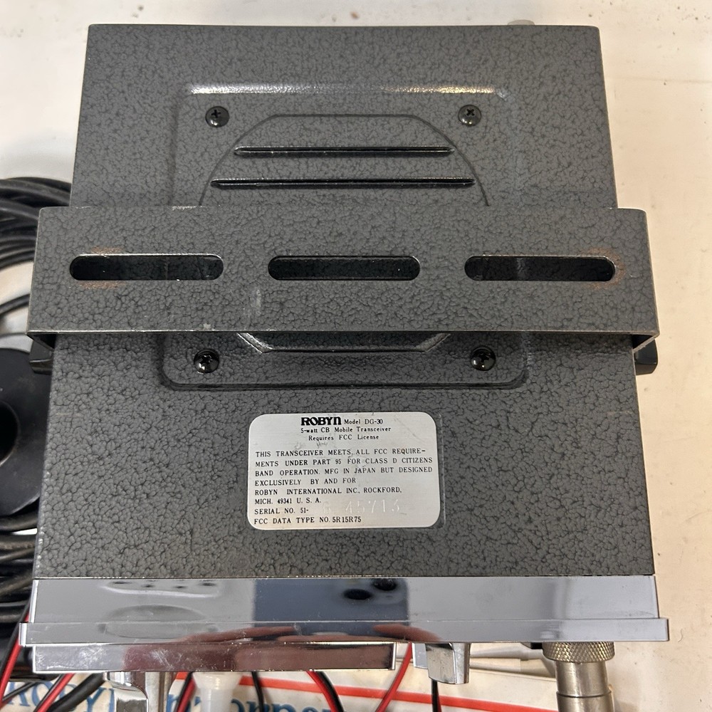 Robyn DG-30 CB Transceiver Base Module Antenna Mic Manual