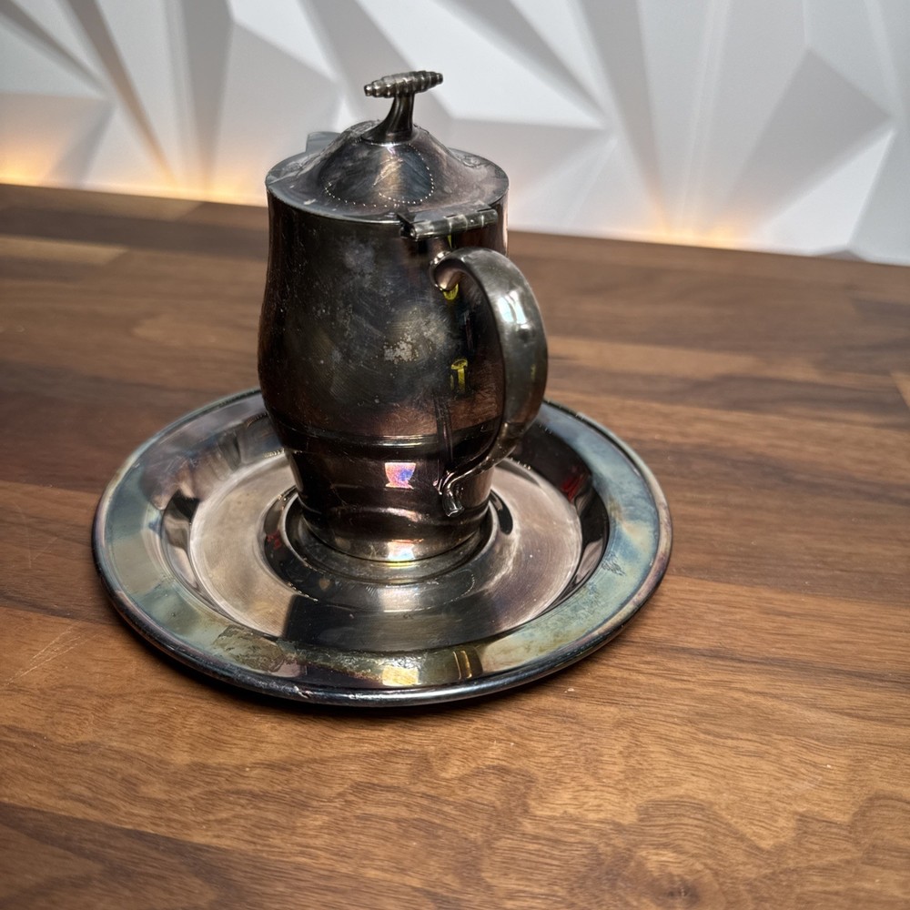 ONEIDA SILVERSMITHS Silver plated Cream Pitcher & Plate 6 Inch