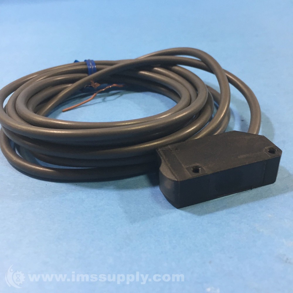 Omron E3V3-T61-L Photoelectric Sensor FNIP