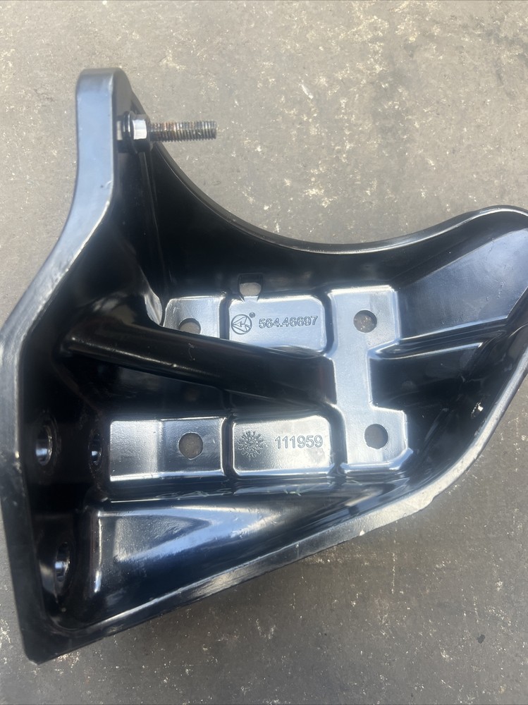 Bumper Support LH Freightliner  564.46697
