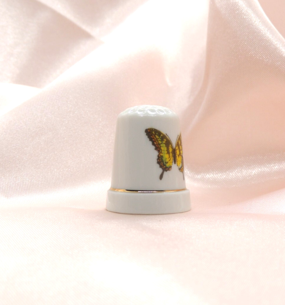 Porcelain Thimble Brinn's Butterfly