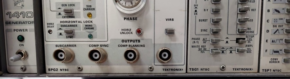 Tektronix 1410 Sync Generator *CHECK DESC FOR CARDS*