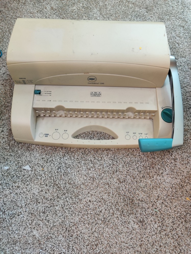 GBC CombBind C95 Manual Comb  Binding Machine