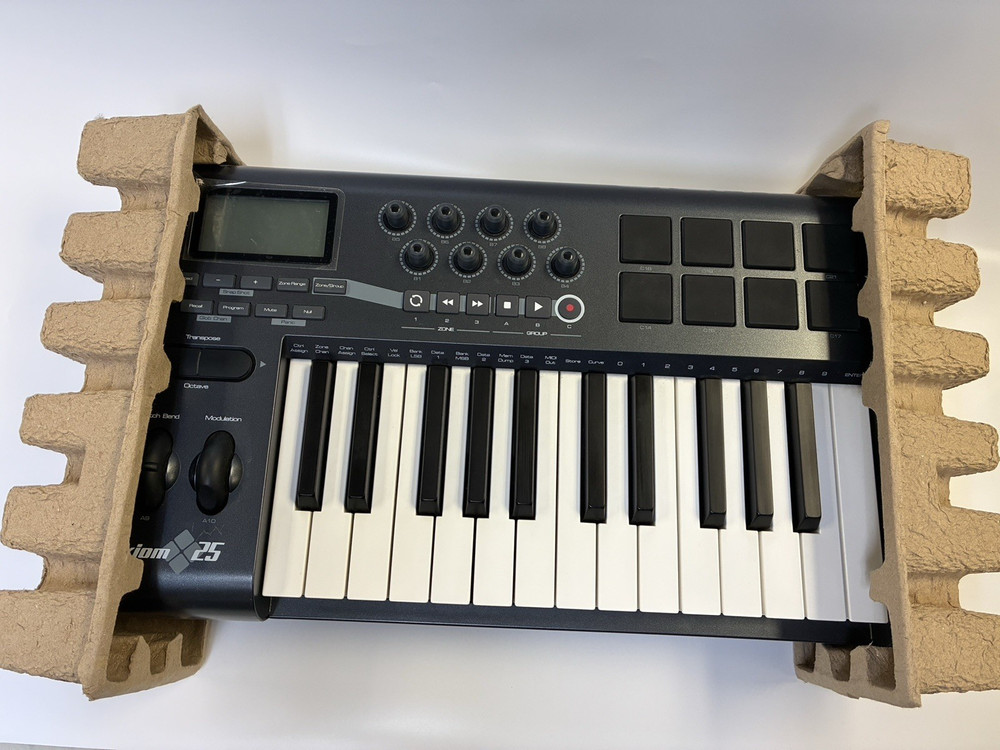 Axiom 25 key MIDI controller