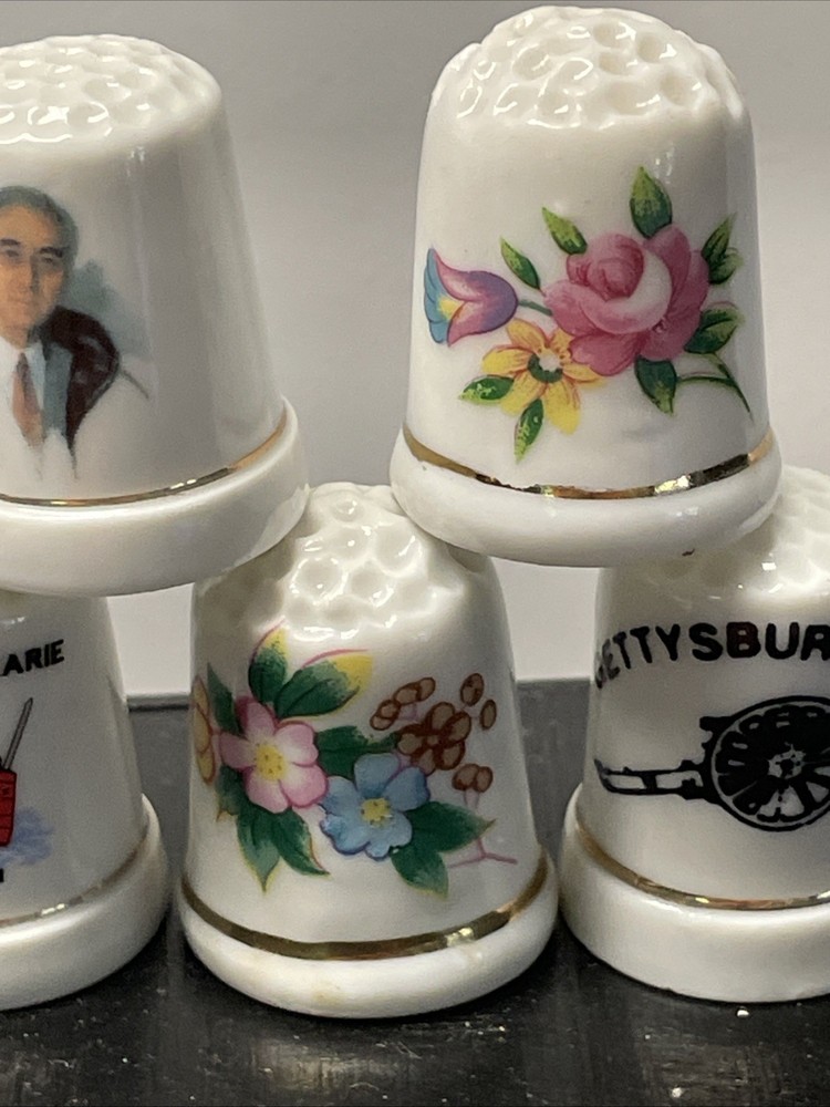 7 Assorted Porcelain Souvenir Thimbles Thimble