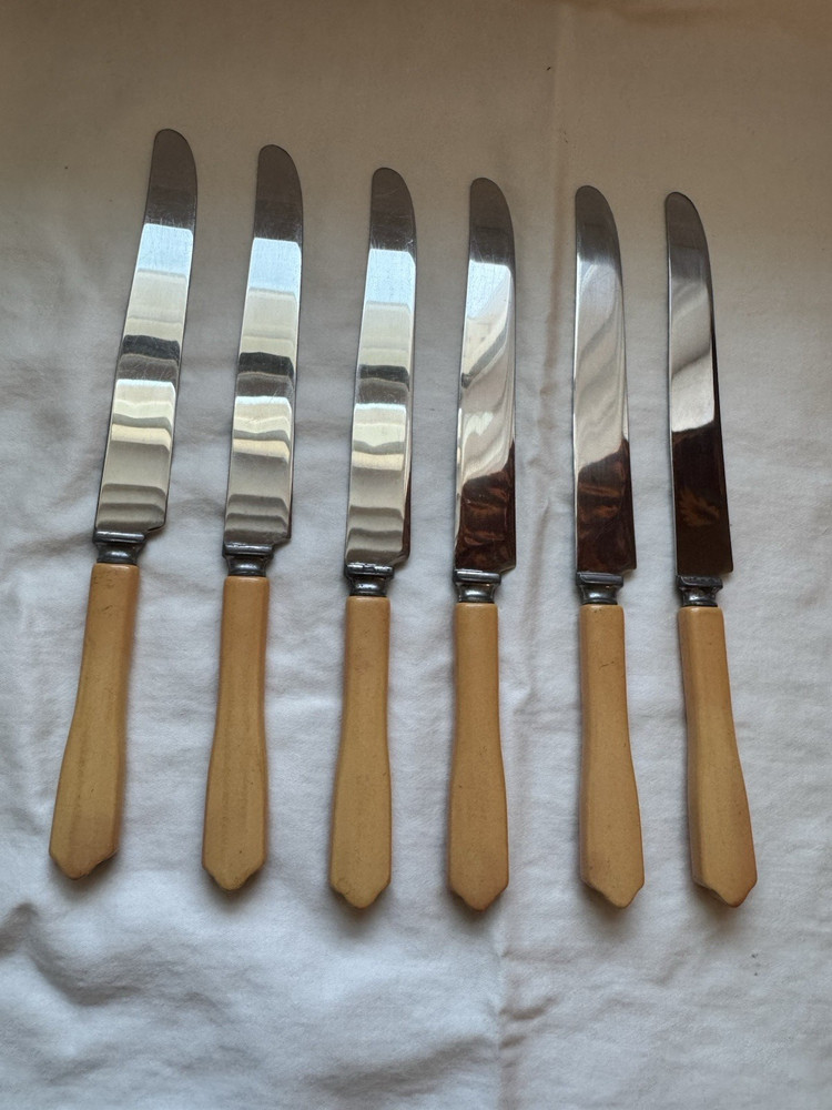 Vintage Butterscotch Bakelite Knives 6pc.