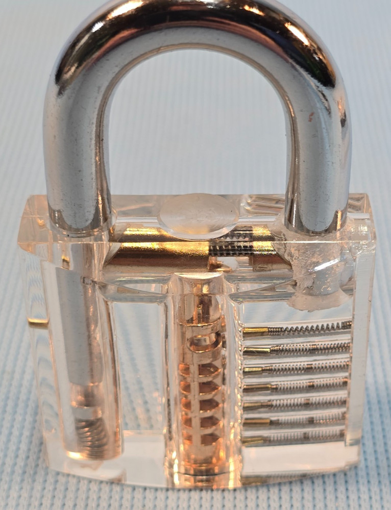 TRANSPARENT PRACTICE LOCKSMITHING LOCKS WITH KEYS