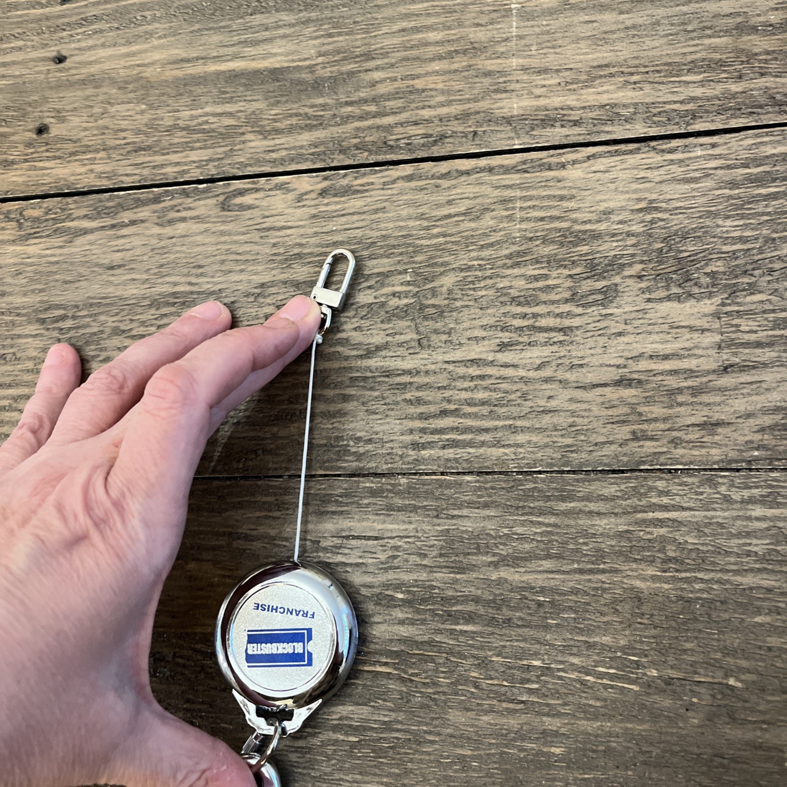 NEW NOS Vtg Blockbuster Video Retractable Keychain Badge Reel Carabiner Silver