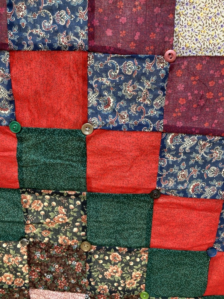 Handmade Machine Stitched Patchwork Quilt 66x85 Signed Tag Button Accents
