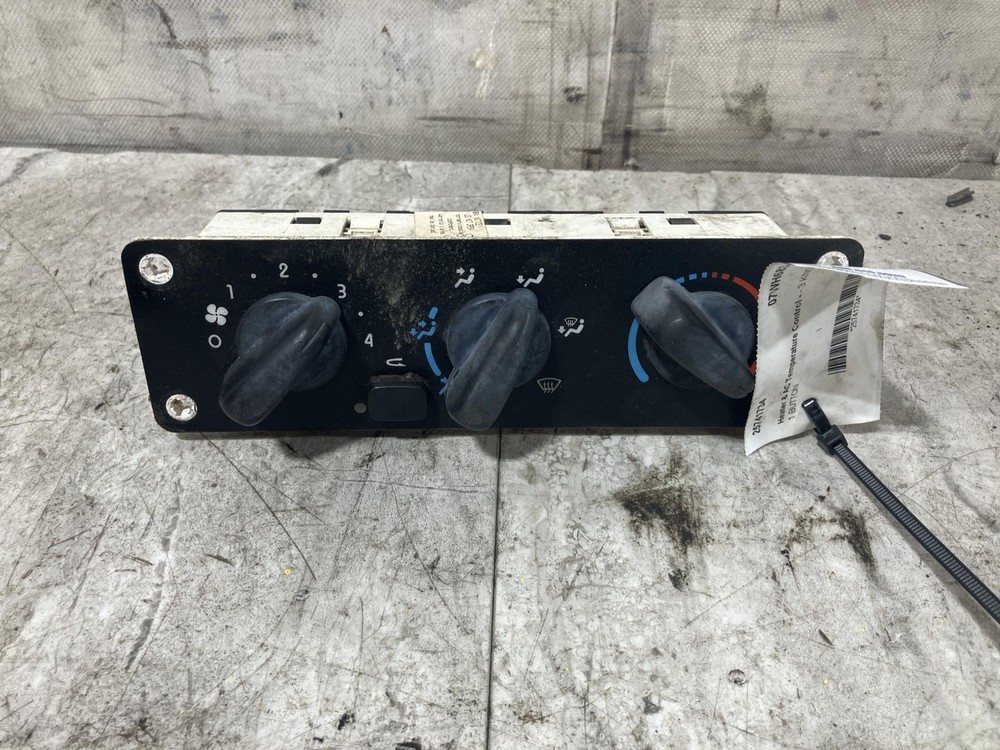 Freightliner M2 106 Heater A/C Temperature Controls - Used