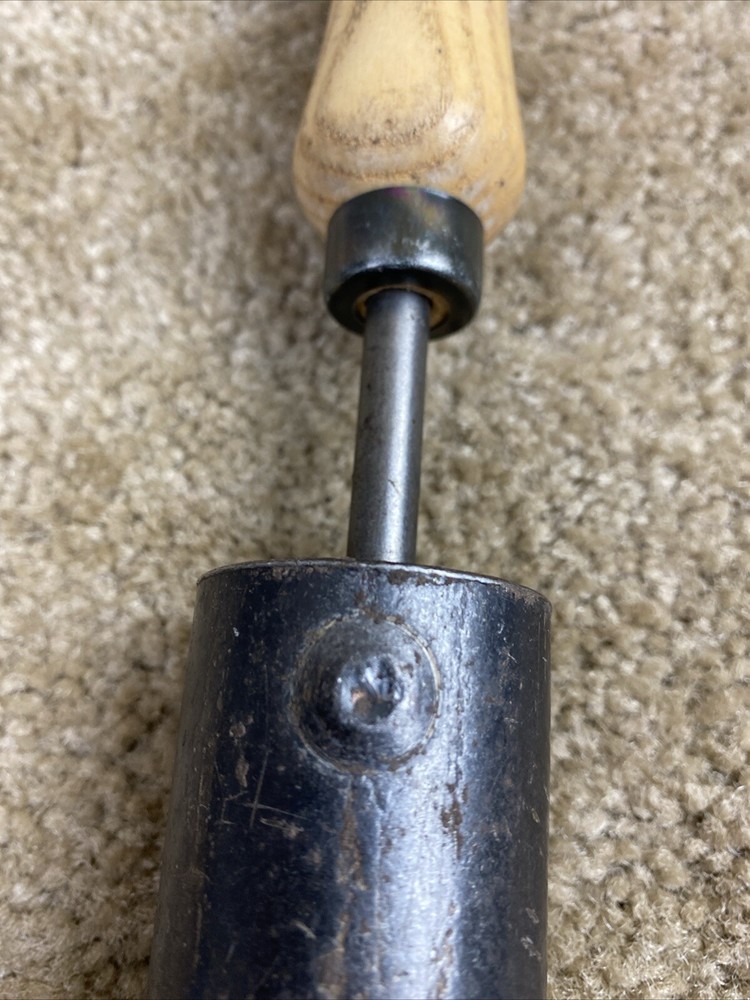 Dewit Bulb/Crocus Planter Tool Hand Held Nice Condition