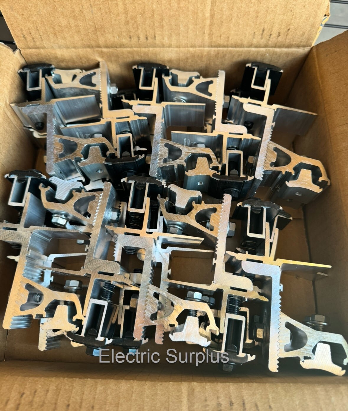 SnapNrack, RL Universal, Mount, 242-02155 (BOX OF 20 PCS)