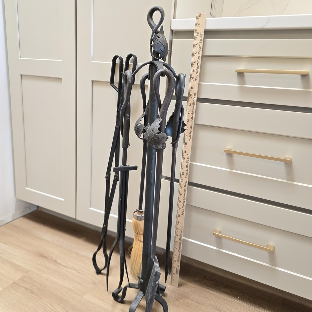 Minuteman Maple Leaf Fireplace Tool Set