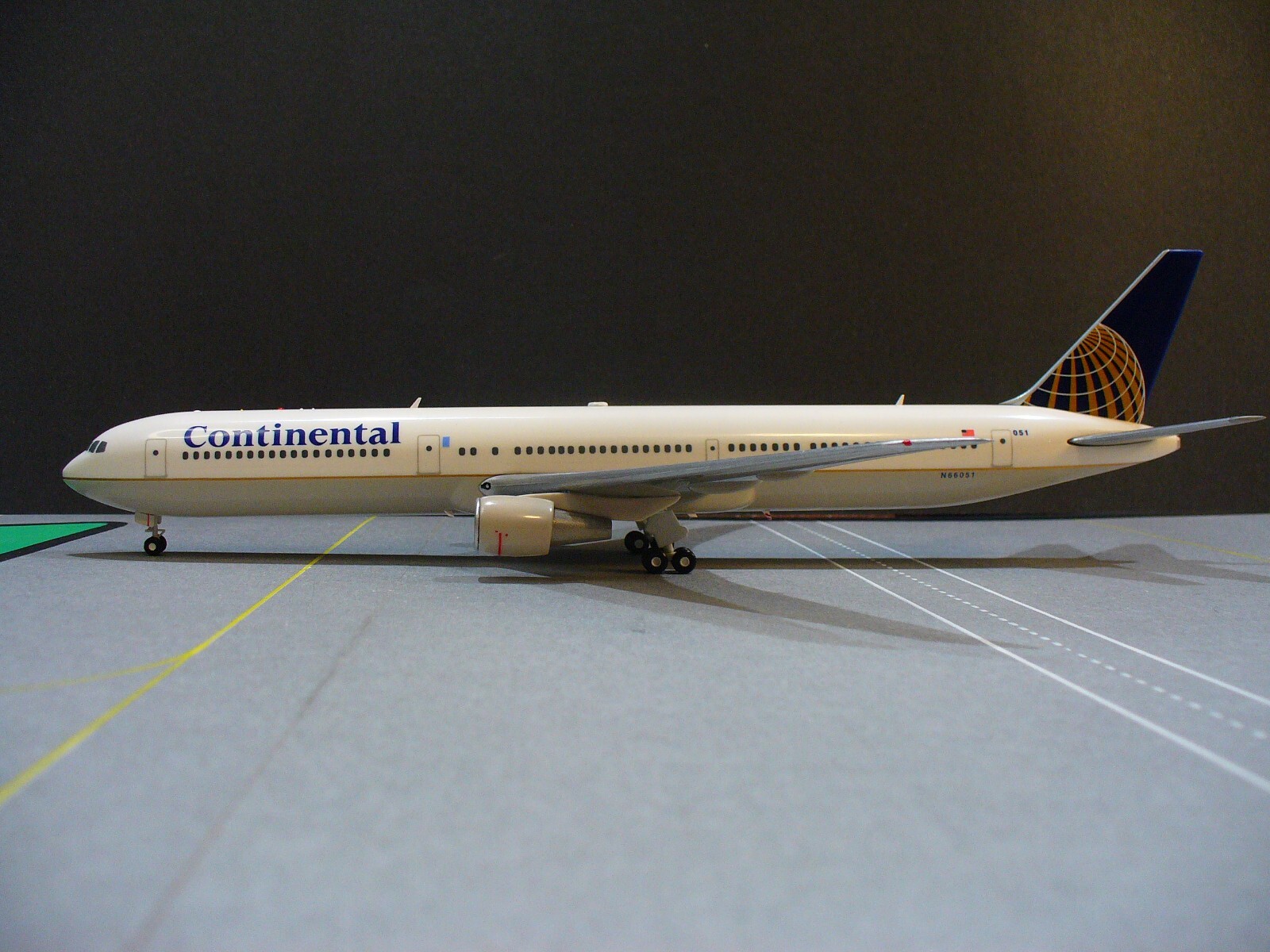 1:200 Airline Antenna Upgrade Kit