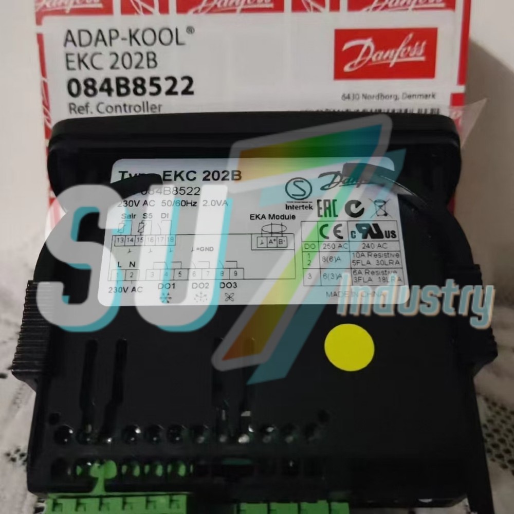 Danfoss 084B8522 EKC202B temperature controller # 1pcs  New  In Box