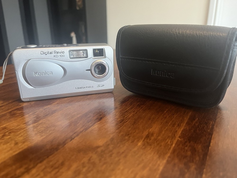 Konica KD-100 1.3MP Compact Digital Camera Silver Fully Tested VGC + Case