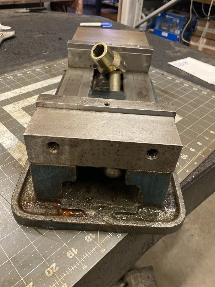 Kurt D675 Precision Machine Vise, 6” jaws, (dd8