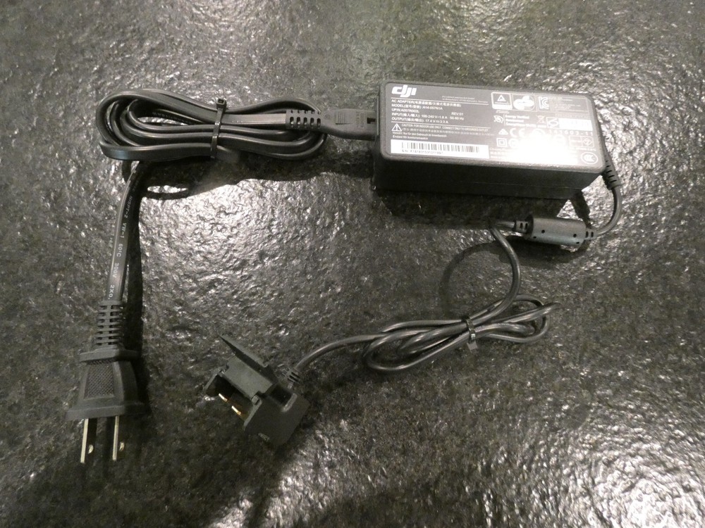 DJI PHANTOM STANDARD DRONE W321 QUADCOPTER