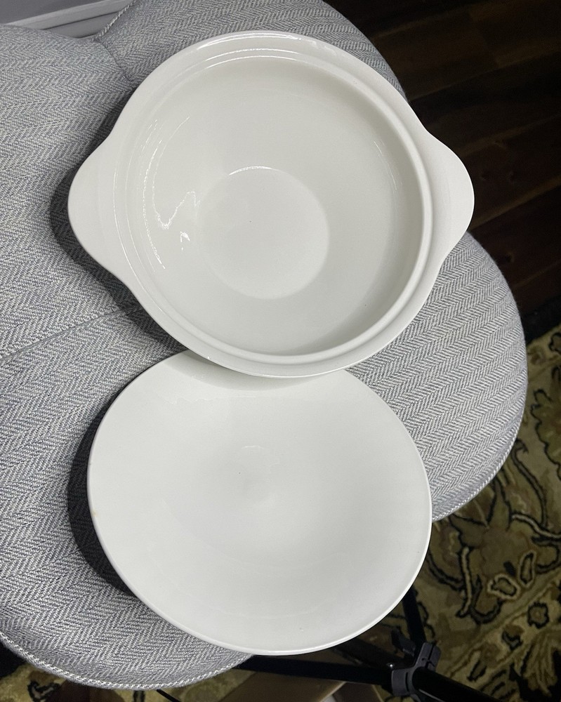 J & G Meakin White Scalloped Edge Covered Serving Dish