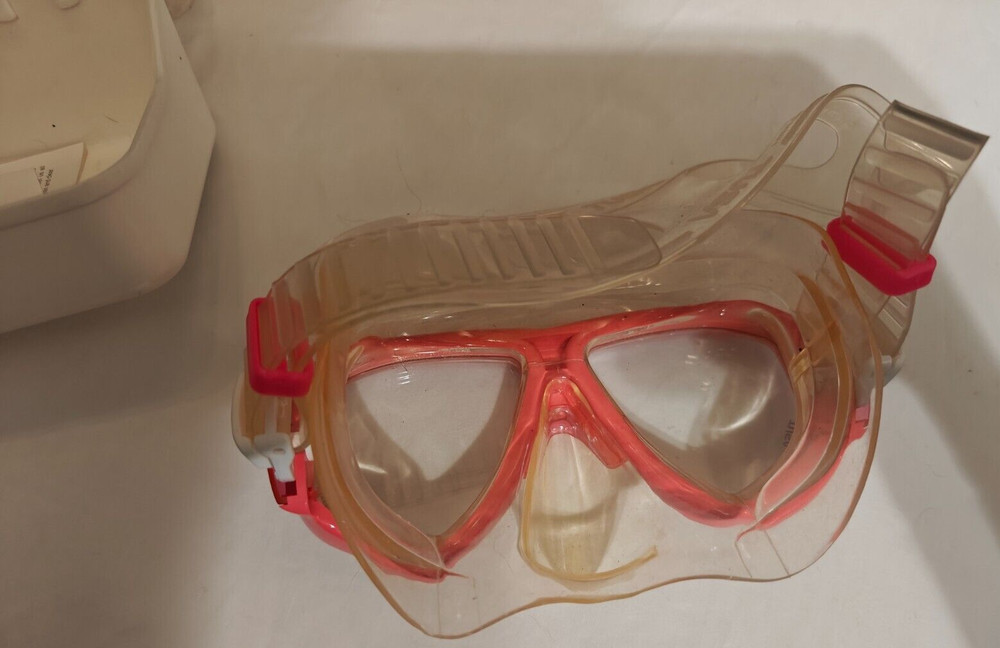 Tusa Splendive II Diving Goggles, Pink, with case