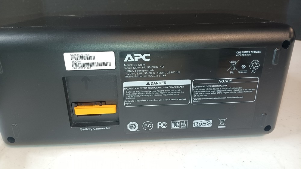 APC Back UPS 425 Battery Back Up + Surge Protector BE425M