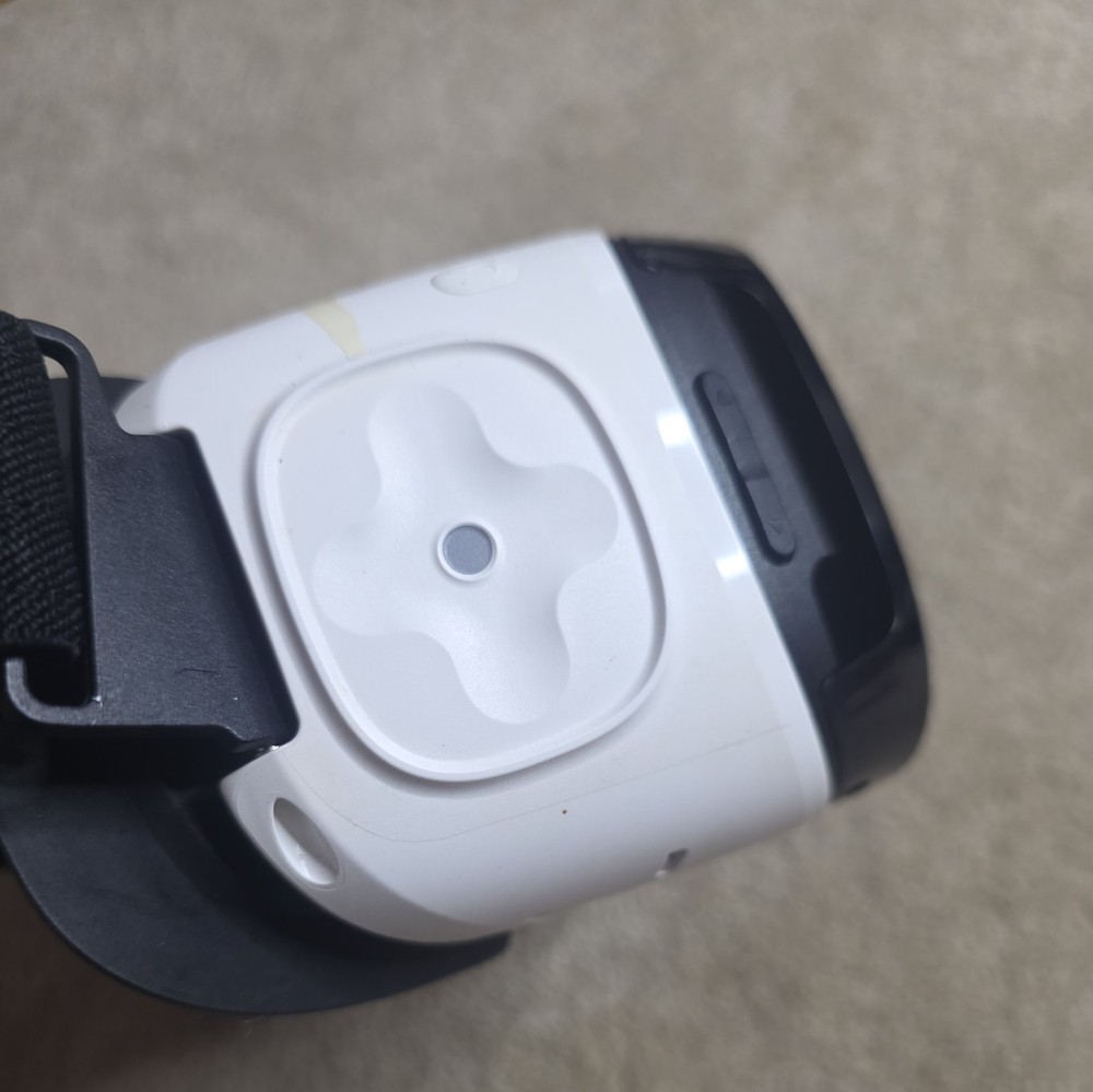 Samsung Gear VR Powered by Oculus SM-R322 Virtual Reality Headset