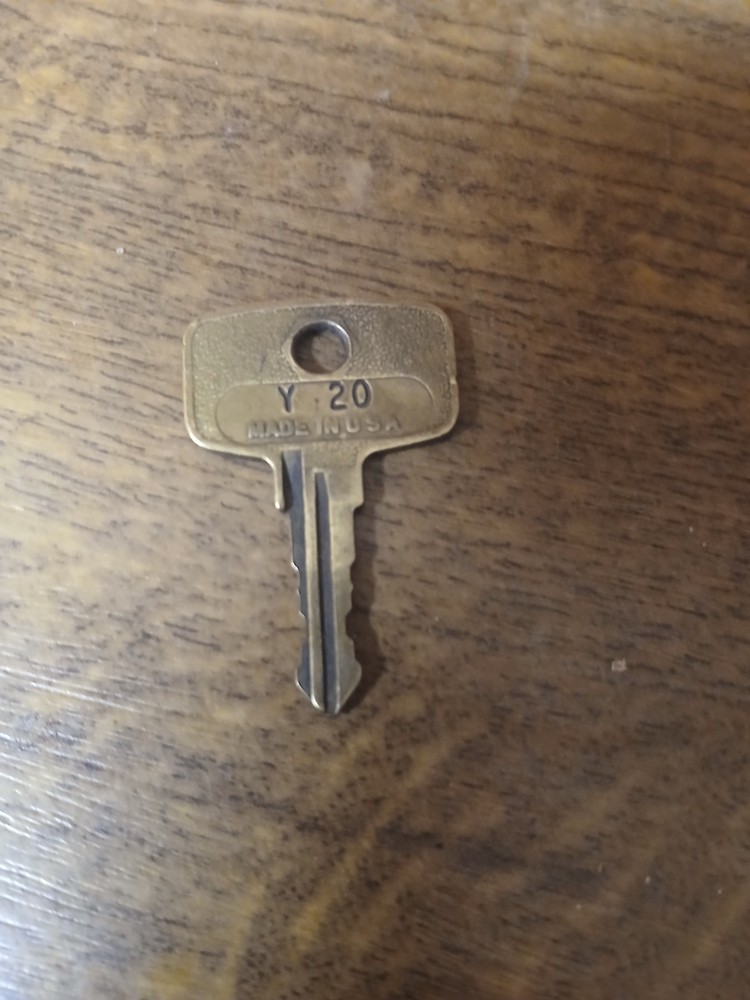 Snap On, Snap-on Tool Toolbox Key Roll Cab Key Tool Chest Key Y20
