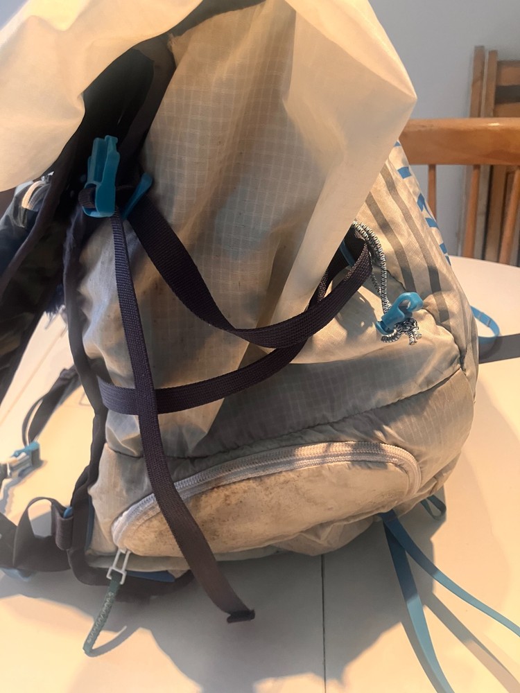 Ultimate Direction Lightweight Roll top Backpack. Skimo Glacier Vest, S/M