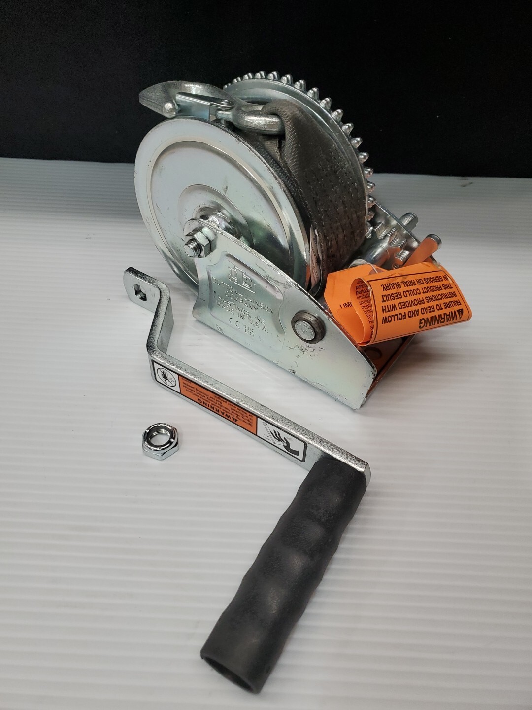 Dutton-Lianson DLC1100 Pulling Winch With 20ft Strap