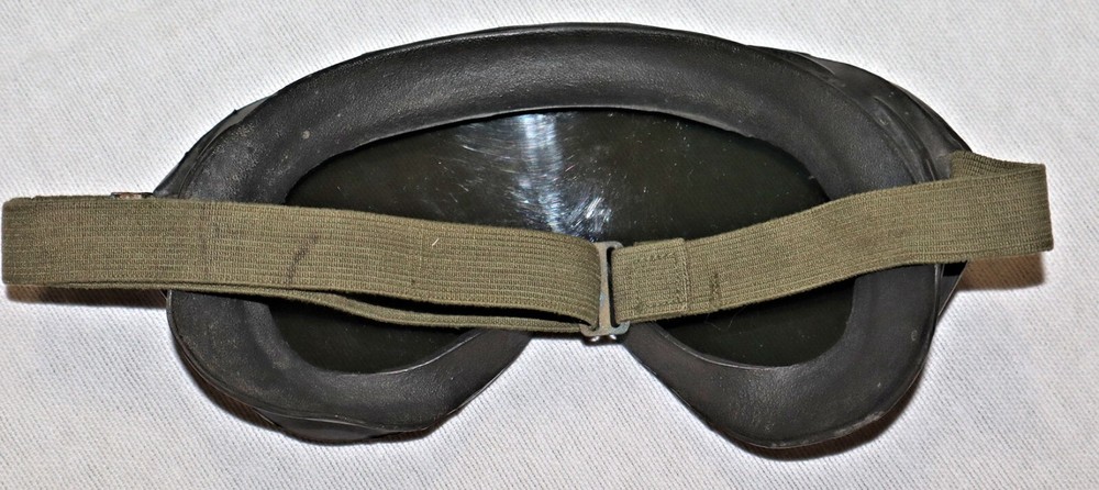 ORIGNAL WWII POLAROID M-1944 RUBBER FRAME GOGGLES IN BOX WITH EXTRA LENS