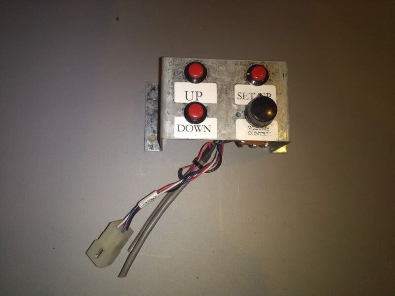 whistlestop/ moviestop arcade test switch/volume controls #37
