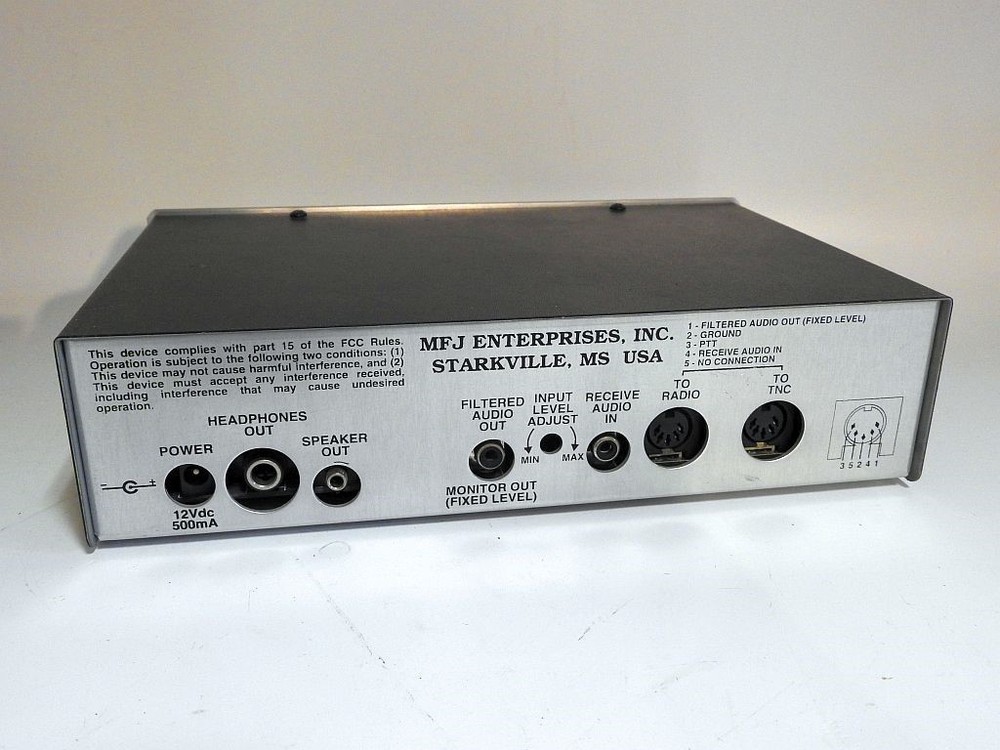 SAVE OVER 60%+ - MFJ MODEL MFJ-784 TUNABLE NOISE REDUCTION AUDIO DSP FILTER