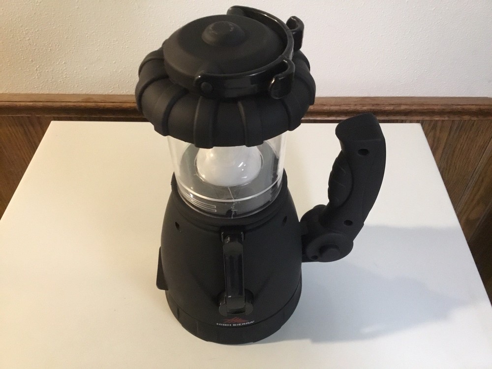 High Sierra Dynamo Lantern Spotlight with Case IH Logo
