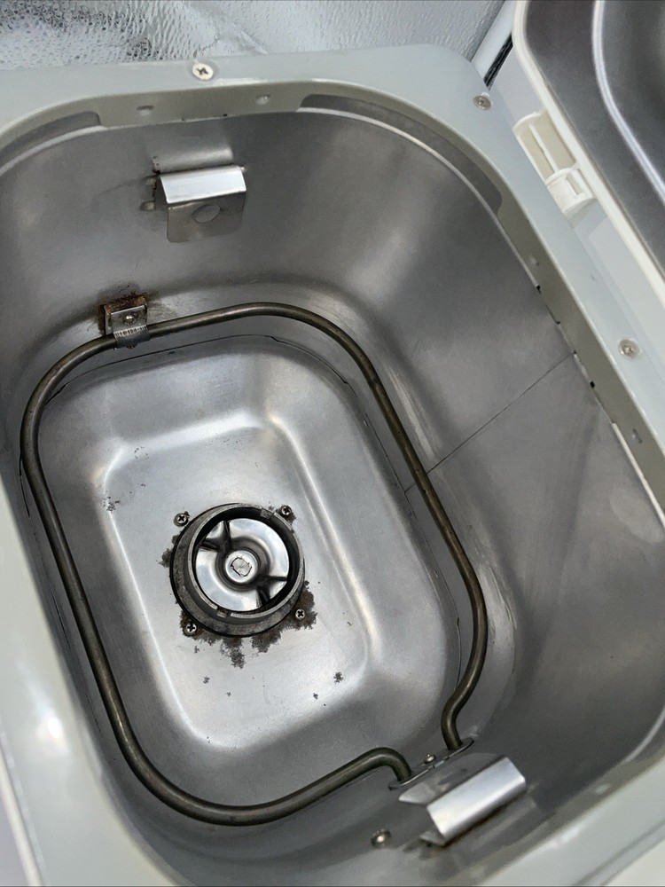 Oster Bread Maker 58-Minute Expressbake 2 lb Model 5834