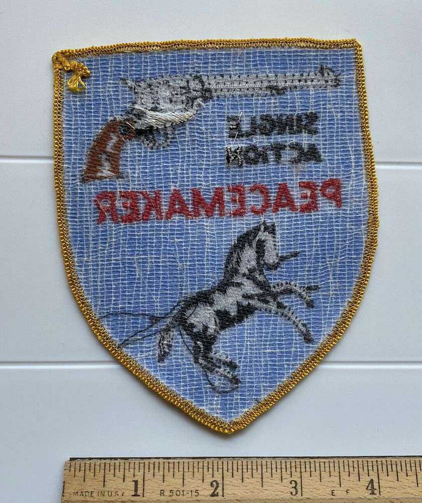 10 COLT FIREARMS PATCHES “COLT SINGLE ACTION PEACEMAKER”.
