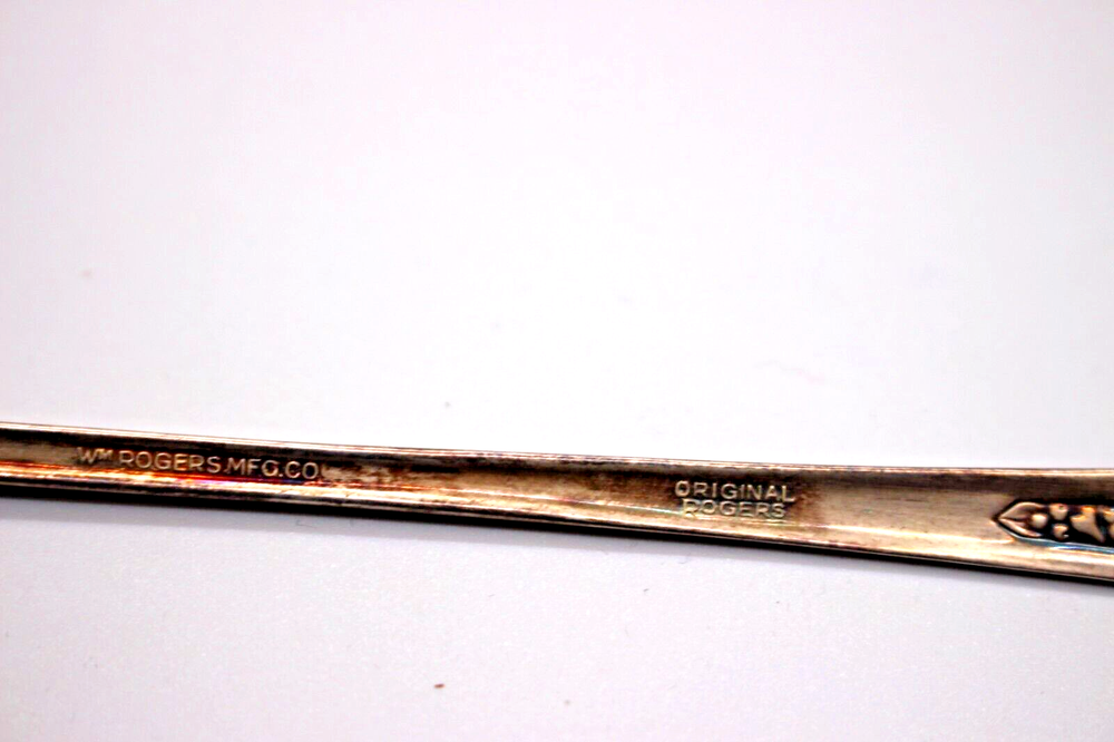 WM ROGERS MFG CO ORIGINAL ROGERS ALMOST 8" SPOON