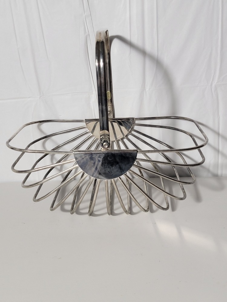 Vintage Godinger Silver/chrome Plated Bread/Fruit Basket W/ Folding Handle 1988