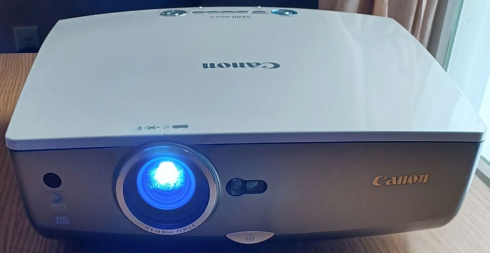 Canon SX80 Mark II LCD Projector – Powers On & Projects – Limited Testing