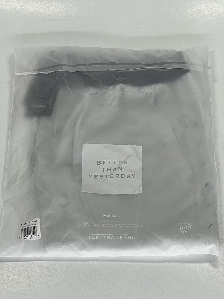 Ten Thousand 7" Interval Short Unlined | Light Gray | L - NEW