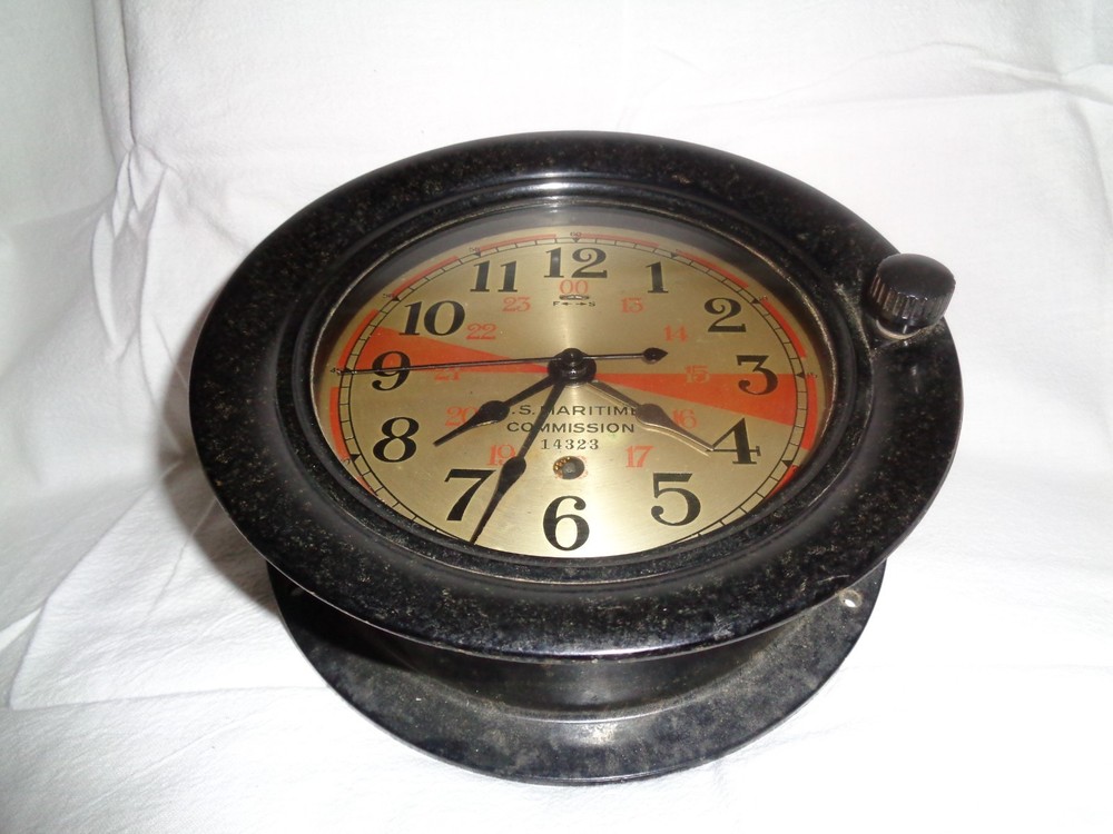 Seth Thomas Ships Clock - Bakelite case . Additional hour hand