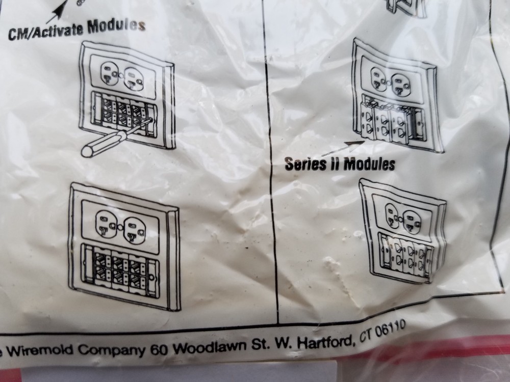 S2-EPL WIREMOLD Series II End Plate with Label Windows