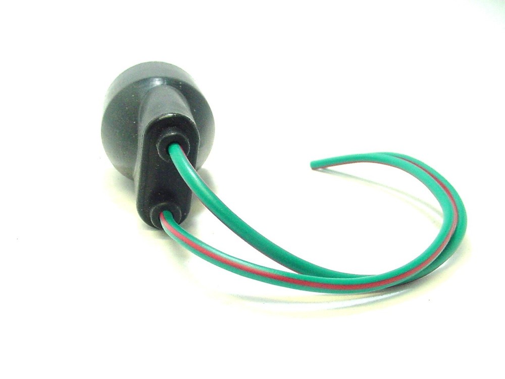 AC Compressor Clutch Cycle Switch Pigtail With Rubber Boot 1977-1992 GM