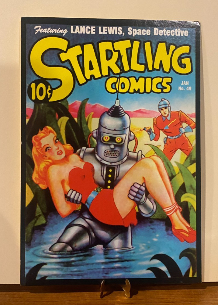 SCI-FI Postcard  Startling Comic Cover  - Space Detectives  - Great for Display!