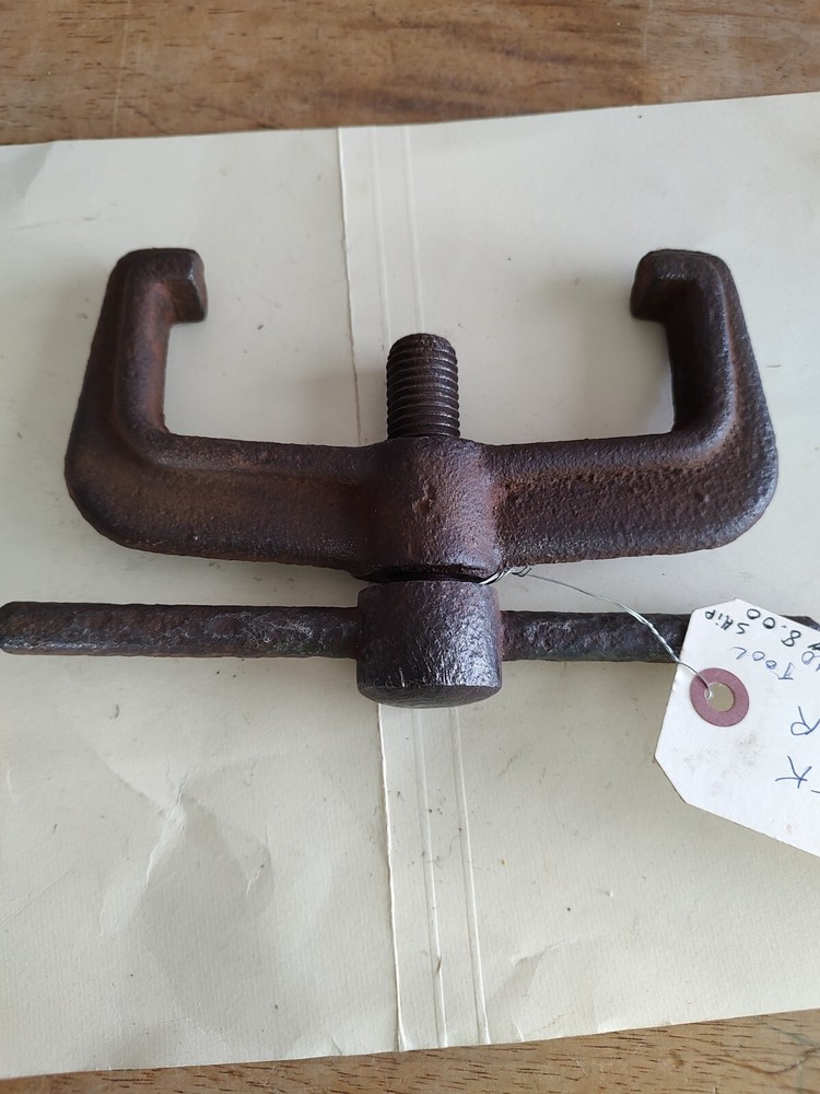 VLCHEK puller Cleveland Tool Co 1082