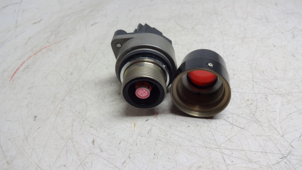 Idec EC9E-L122DN Red Indicator Light 24V Dc/Ac New