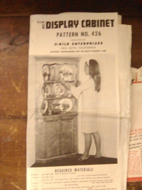 Vintage U-Bild Enterprises Corner Display Cabinet #426