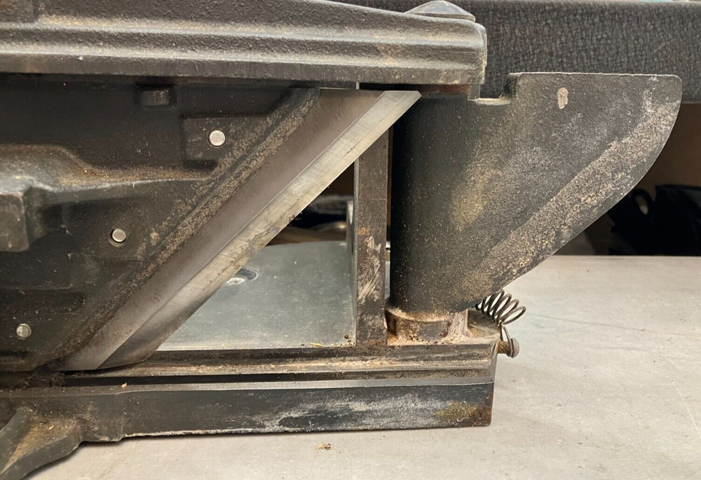 Grizzly G1690 Miter Trimmer