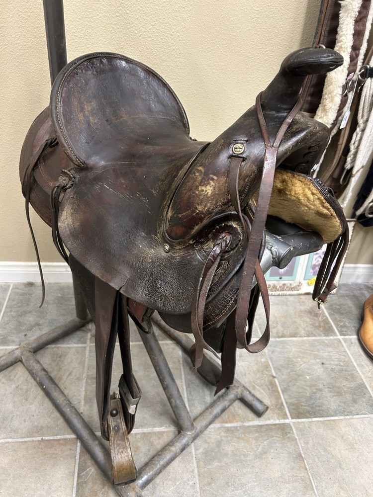 Porter Vintage Saddle