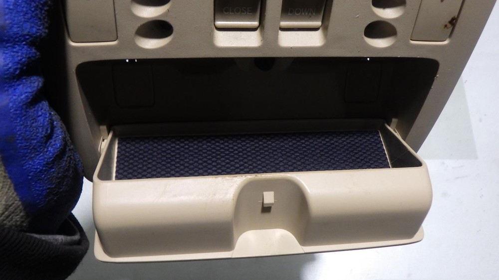 08 LEXUS ES350 Front Console roof